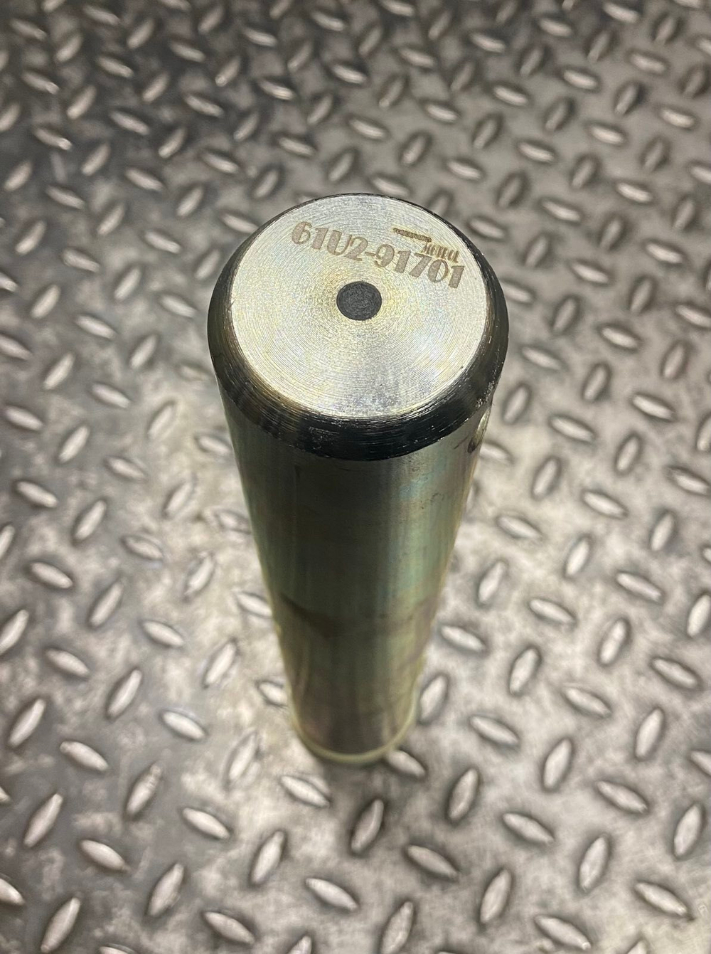 Палец 61U2-91701