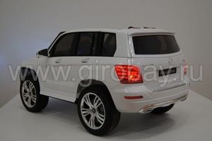 Детский электромобиль River Toys Mercedes-Benz GLK300 белый