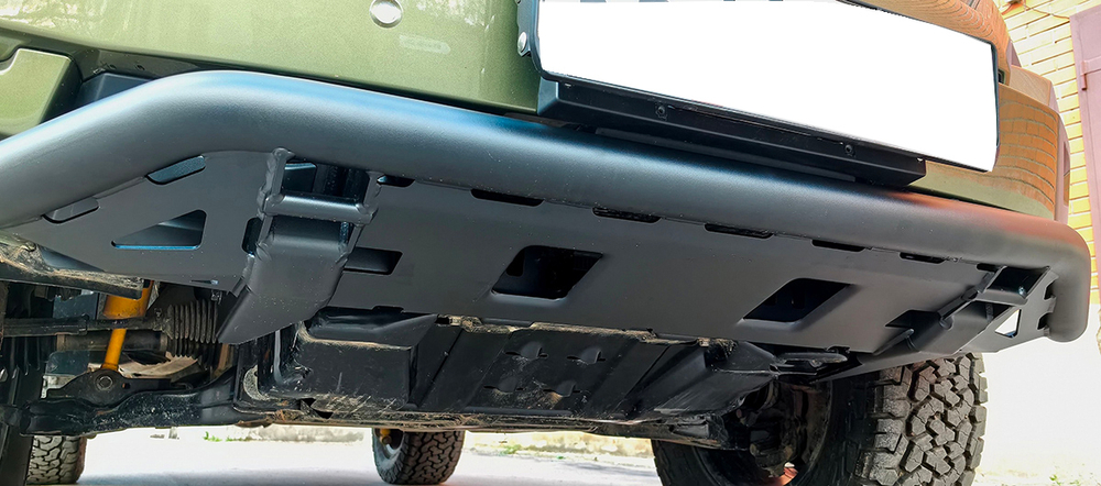 Бампер силовой передний/защита штатного бампера TANK 400 c защитой радиатора (устанавливается только с площадкой RIFT40-30000) РИФ