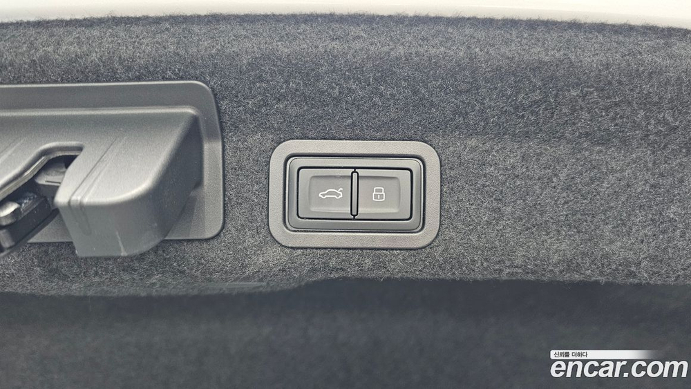 Audi A6 (C8) 45 TFSI Quattro Premium (12.2023)