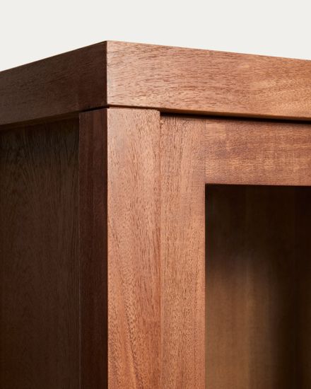 Витрина Norani из массива акации с отделкой шпоном акации, 110 x 185 см