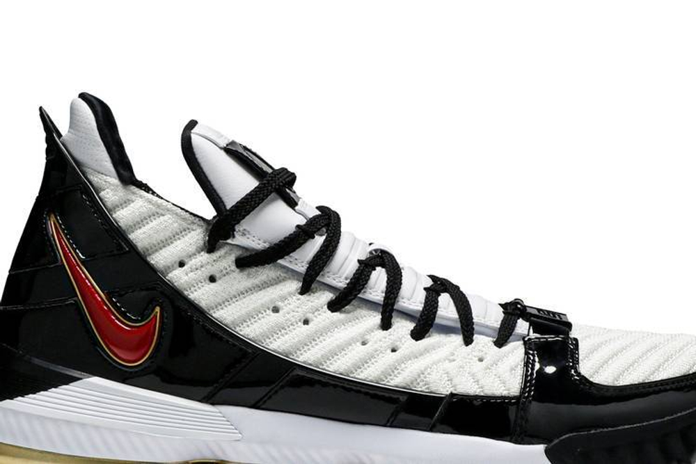 Nike Lebron 16 Hyper Sneakers