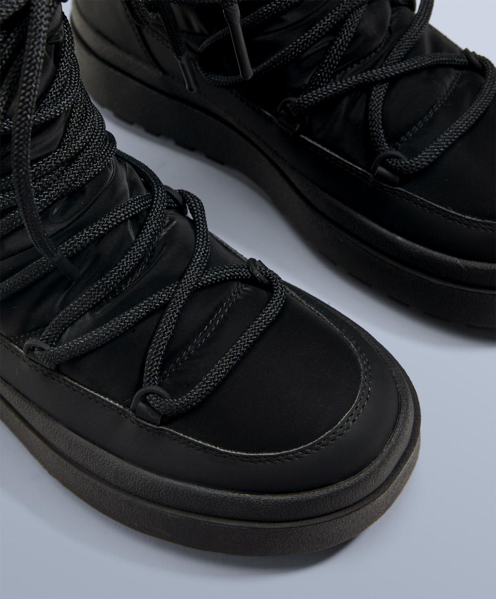 OYSHO Нейлоновые ботинки на шнуровке для après-ski, черный