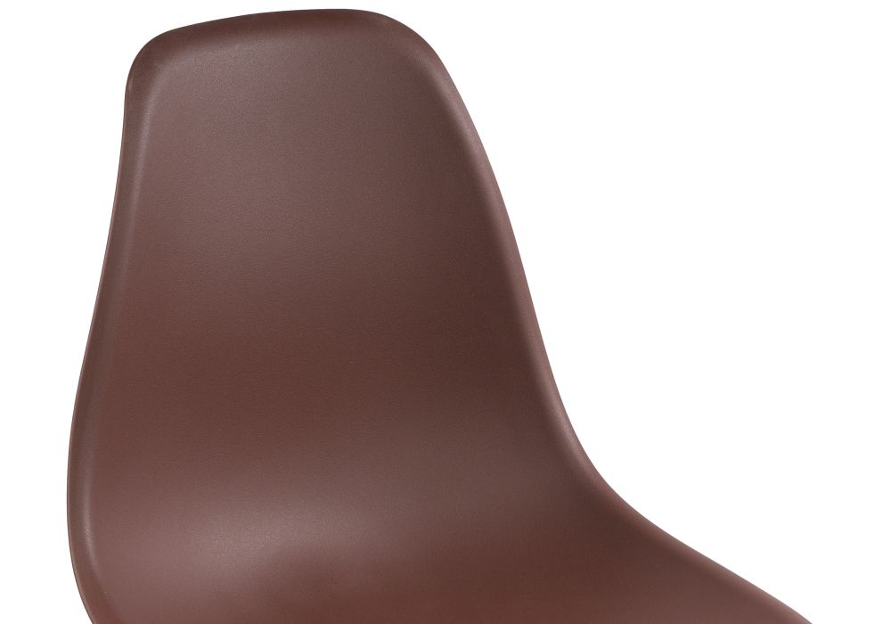 Пластиковый стул Eames PC-015 brown
