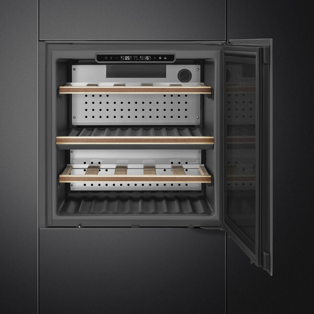 Холодильный шкаф для вина встраиваемый Smeg CVI129B3
