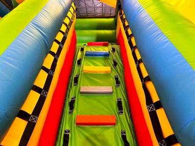 Коммерческий надувной батут «Страна Сафария» 8*6*5 м