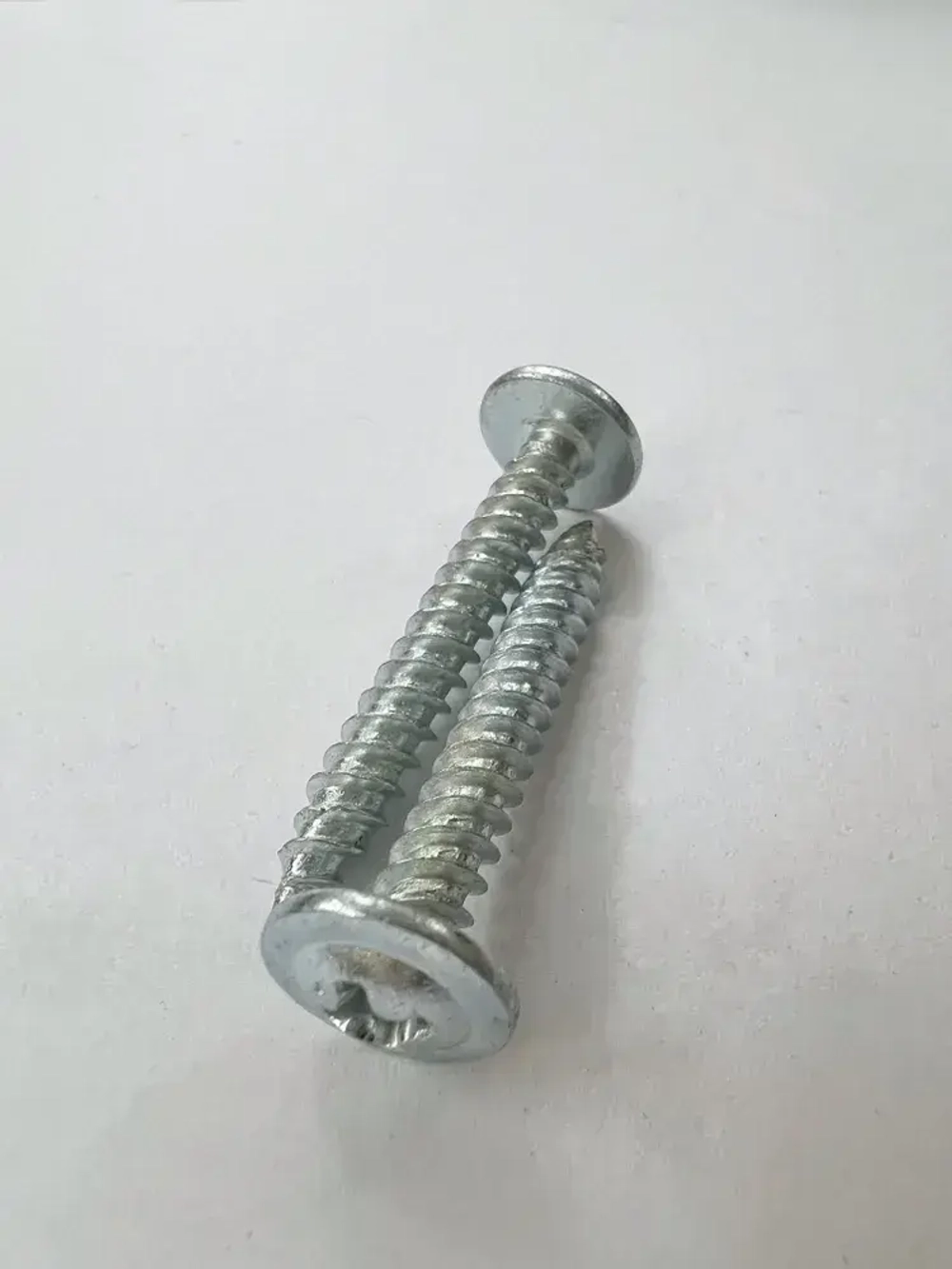 Саморезы с прессшайбой, острые, оцинкованные, с частой резьбой (по дереву и металлу) 4.2х32 мм (1 кг)