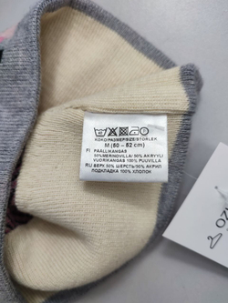 Шапка серая красивая на 4-5 лет