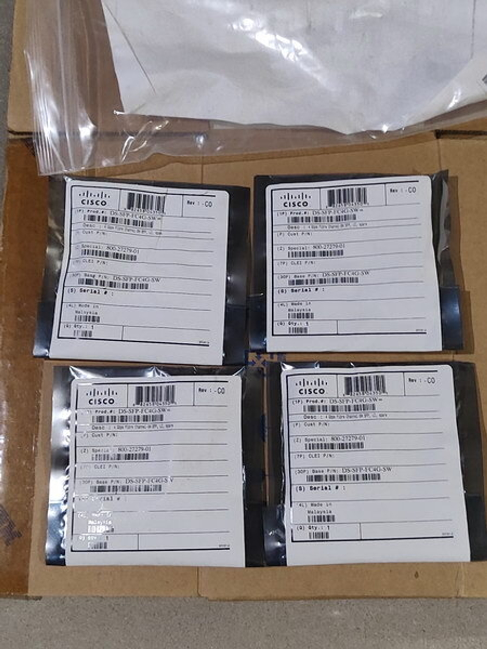 Трансивер IBM Cisco DS-SFP-FC4G-SW Cisco 4 Gbps Fibre Channel-SW SFP LC spare