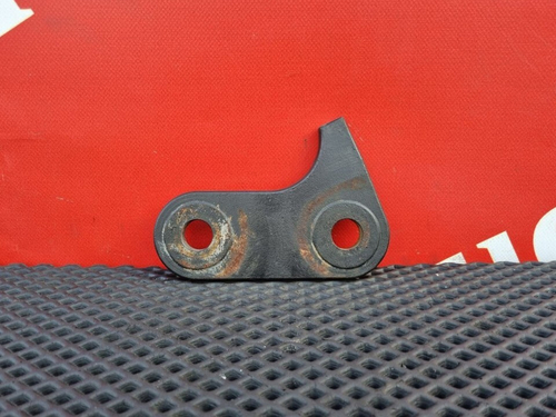 Серьга передней рессоры