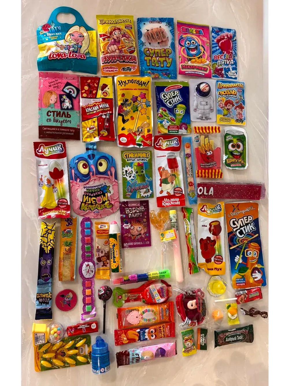 Подарочный набор сладостей 45 штук Сладкий бокс с Лабубу