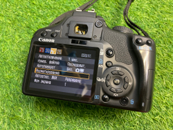 Canon 450D kit 18-55mm 3.5-5.6 IS 7.500 кадров