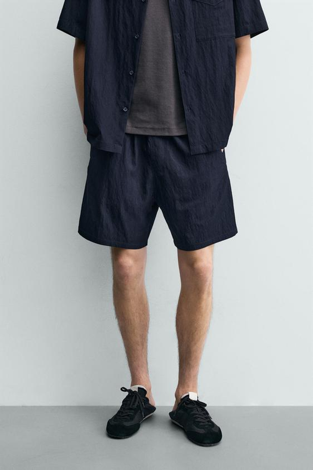 ZARA СТРУЯЩИЕСЯ ШОРТЫ RELAXED FIT, СИНИЙ