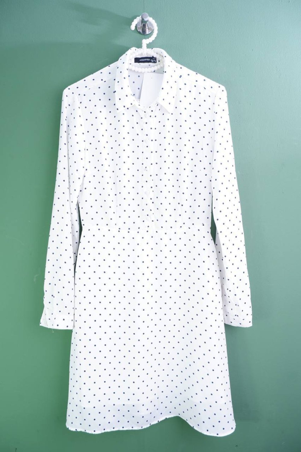 Платье Reserved в актуальный горох, маркировка 34, визуально 40 размер