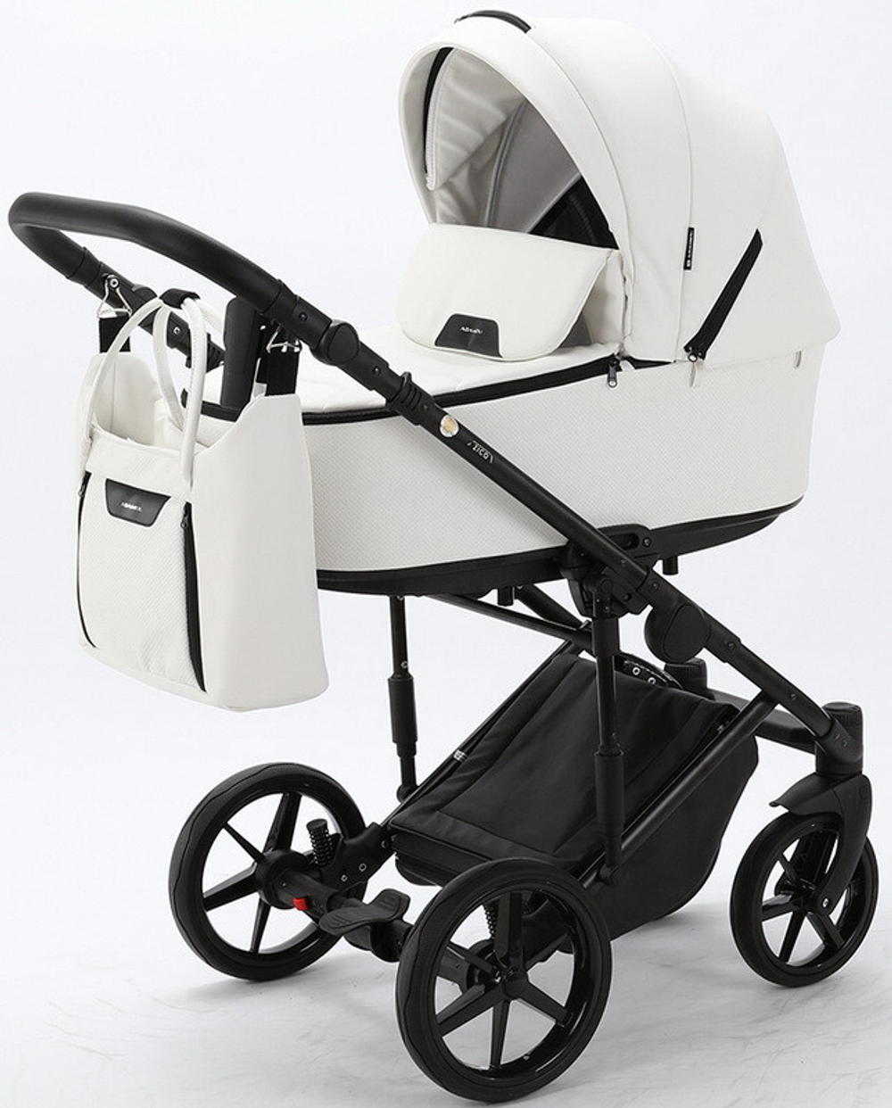 Детская коляска Adamex Zico Deluxe 3 в 1 Z-SA01 БЕЛ.КОЖА