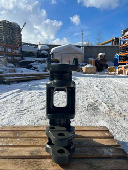 Поворотная рама (Swing post) 3517861M95 Terex