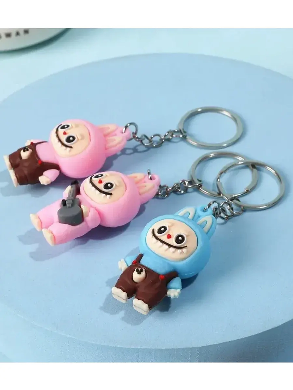 Брелок игрушка Лабубу в комбинезоне Голубой