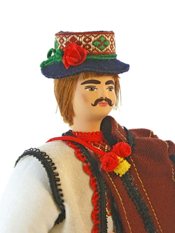 Кукла коллекционная Украинец в гуцульском костюме, Карпаты