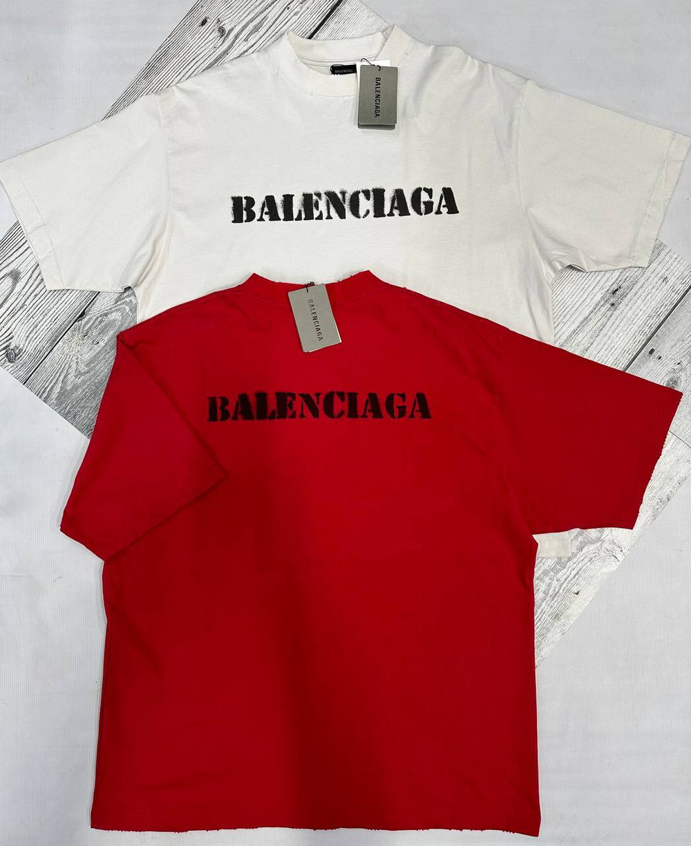 Футболка Balenciaga