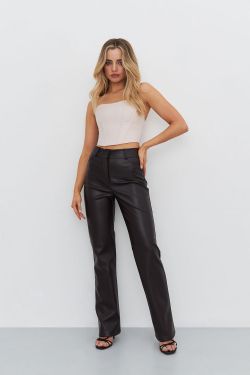 Брюки из экокожи прямые шоколадного цвета