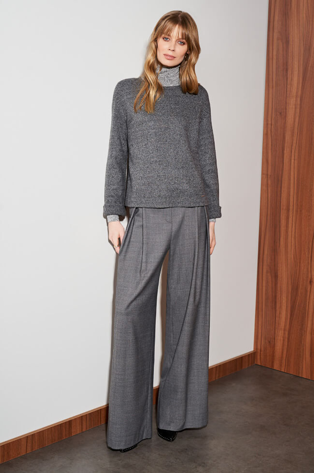 21948 Джемпер женский (серый меланж)