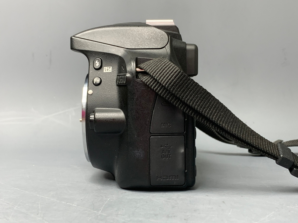 Nikon D3300 Kit 18-55mm 3.5-5.6G VR 3624 кадров