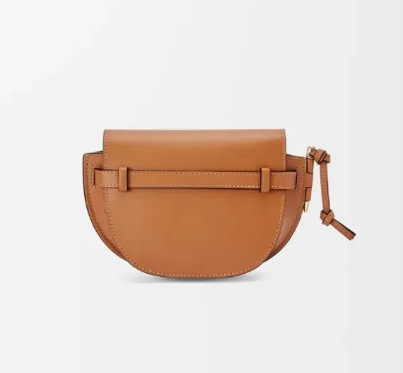 Кожаная женская сумка Loewe Gate коричневый
