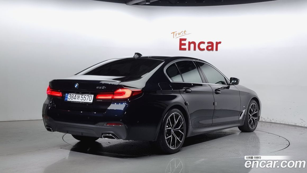 BMW 5 Series (G30) 530i M Sports (07.2021)