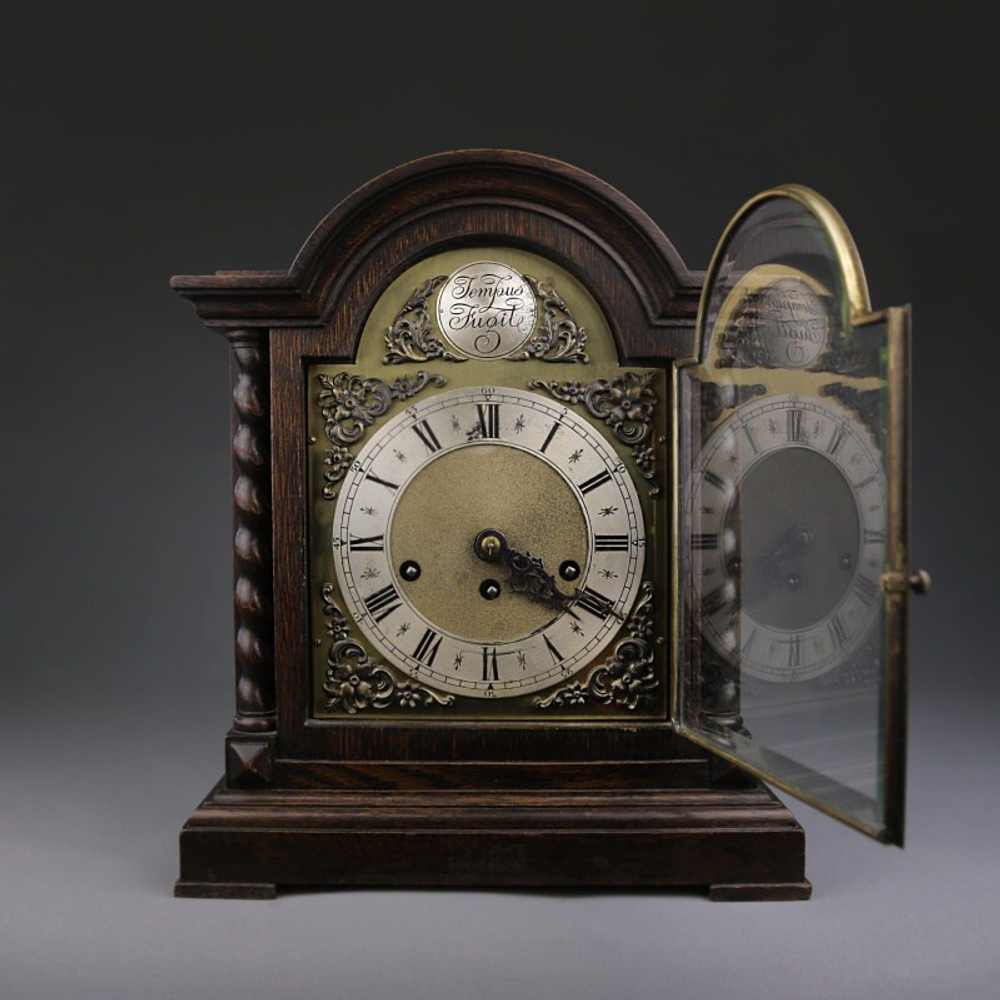 Настольные голландские часы