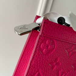 Louis Vuitton Pochette Voyage MM