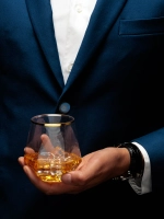 Набор стаканов пластиковых с гранями