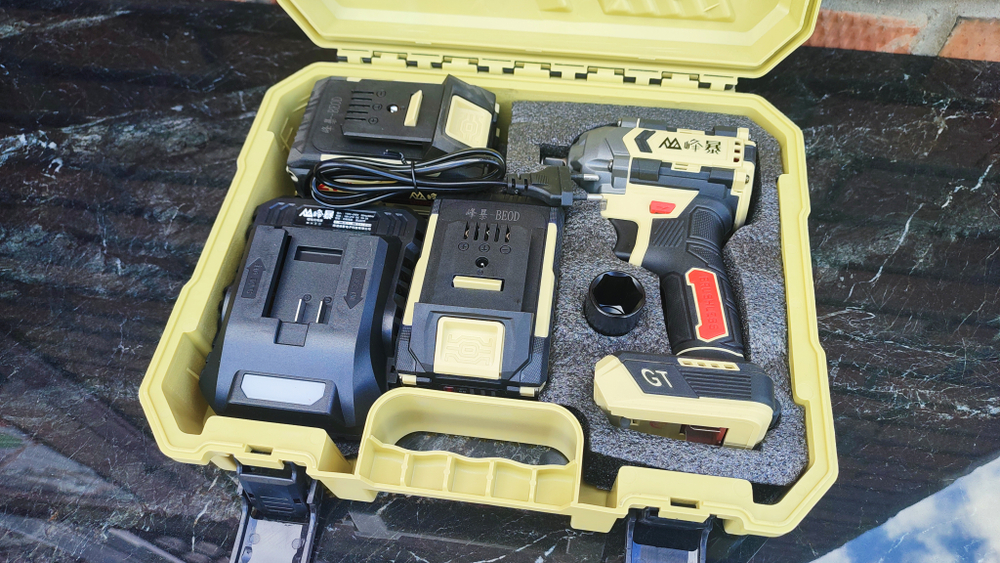 Аккумуляторный гайковерт Feng Bao FB 380