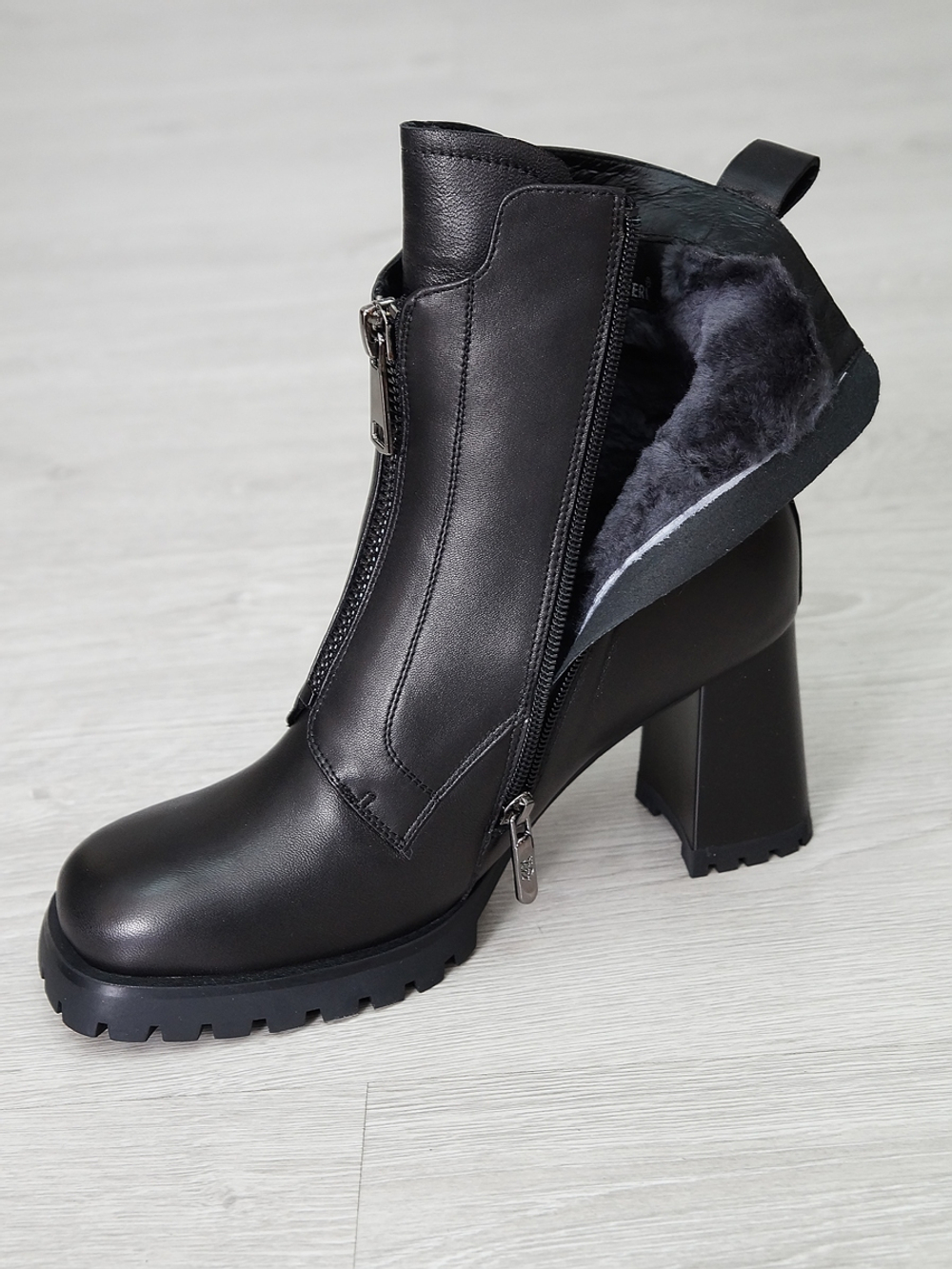 Полусапожки женские зимние