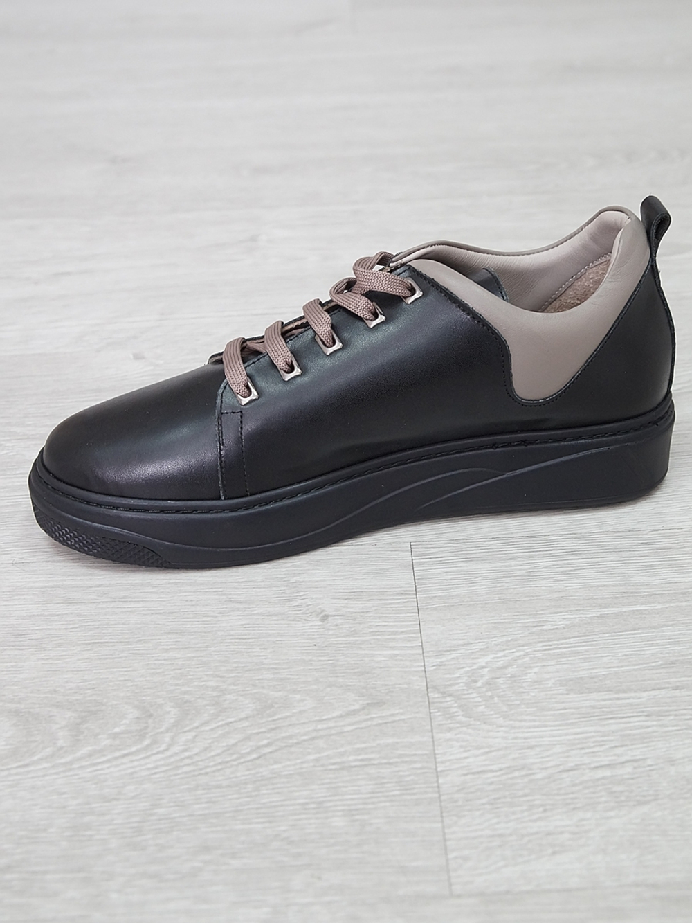 Кроссовки женские натуральная кожа