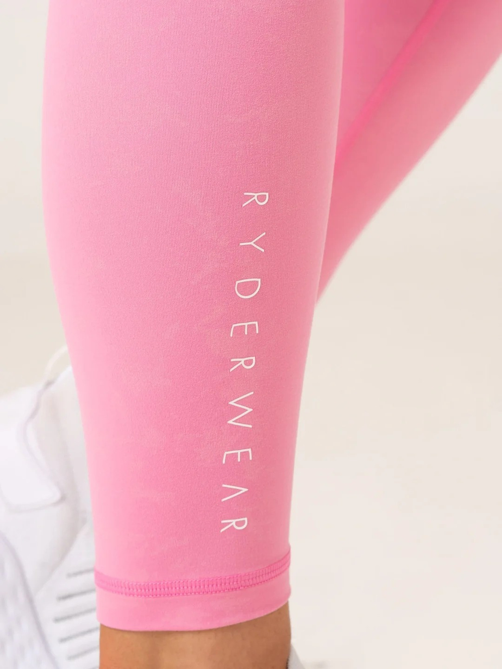 Леггинсы RYDERWEAR NKD Stonewash V Scrunch Pink
