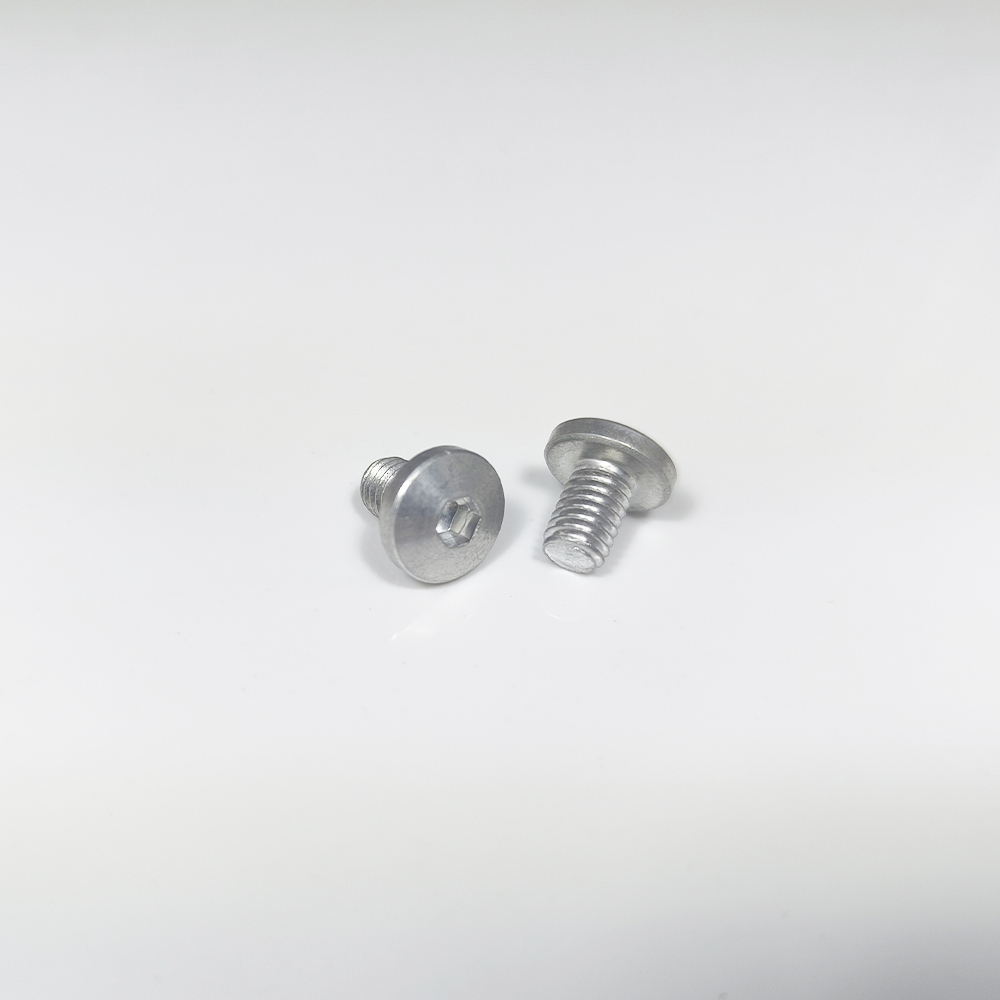 Винты крепления козырька для шлема Airoh CR900