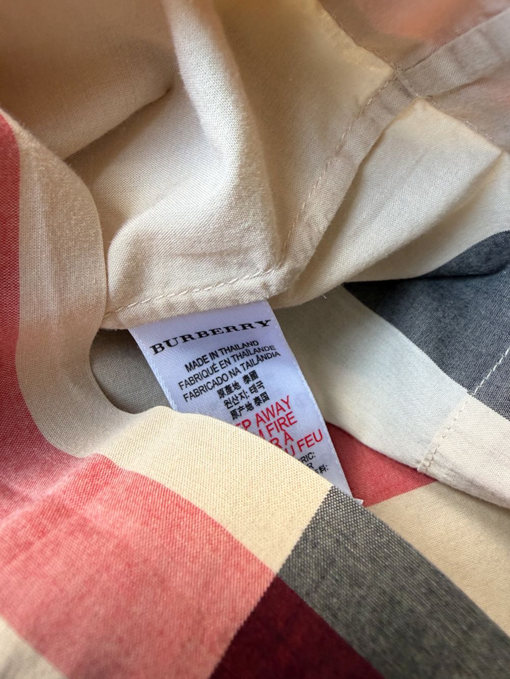Платье Burberry, 92