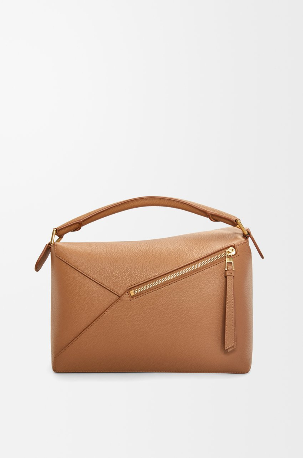 Loewe Сумка среднего размера Puzzle Edge из мягкой зернистой телячьей кожи, тоффи