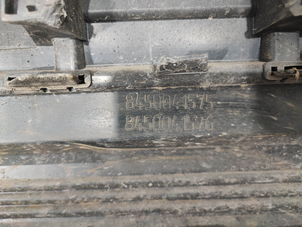 Бампер задний LADA Vesta Cross 22-нв Б/У Оригинал 8450040067