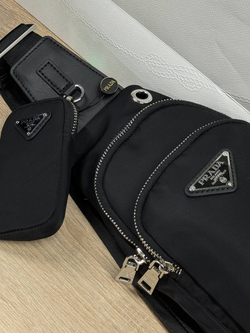 Сумка-слинг Prada