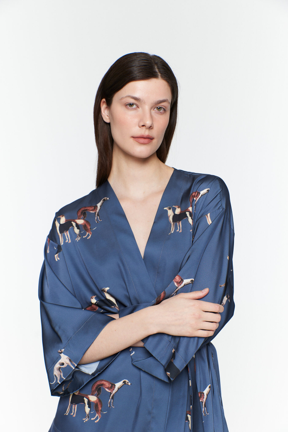 Шелковая блуза-кимоно с борзыми графит