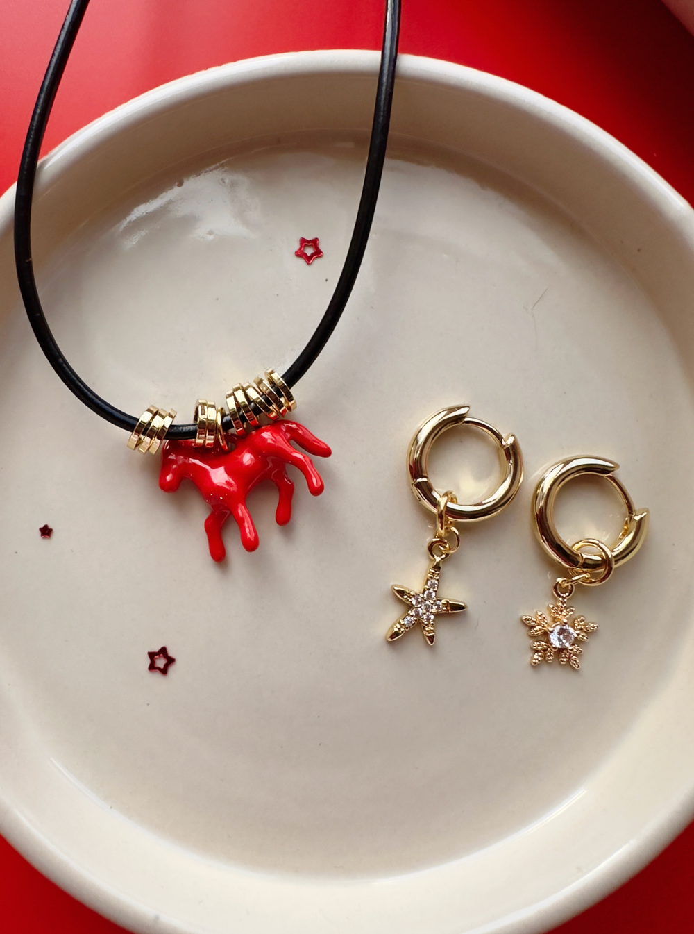 Кожаный шнурок Красная лошадка 26