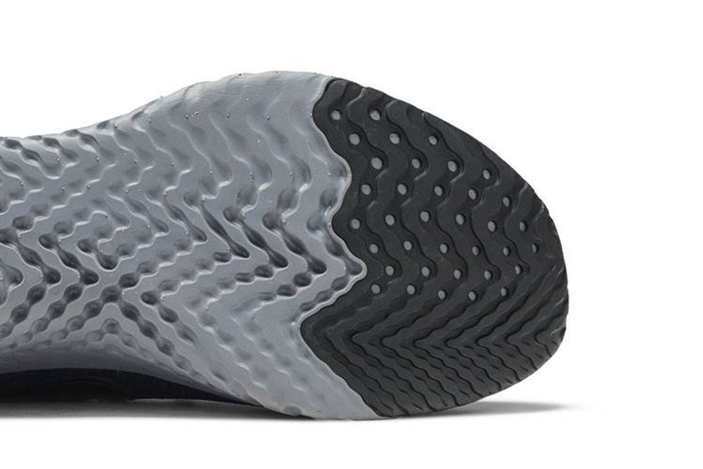 Кроссовки Nike Epic React Flyknit 2