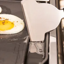 Скребок для планчи, Broil King