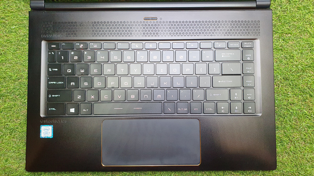 Ноутбук MSI i7-9/16Gb/GTX 1660 Ti 6Gb/144Hz/Gaming GS65 9SD-677CN/Windows 10