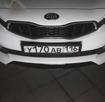 Вставка между клыками для Kia Ceed Pro