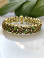 Браслет из бисера "Змейка" ручной работы с камнем Гранат (гроссуляр)