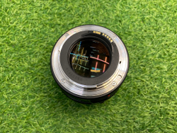 Canon EF 85mm 1.8 USM
