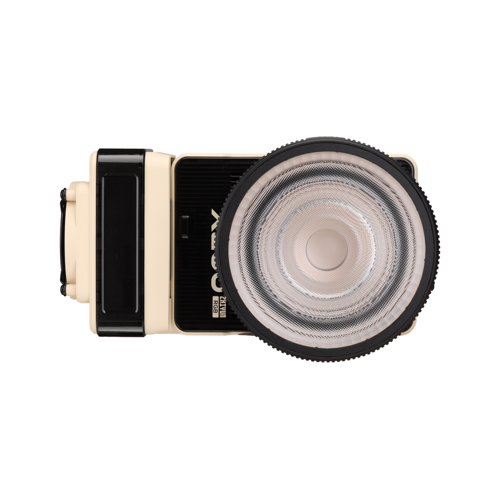 Осветитель Zhiyun MOLUS X200RGB COB Light Standart