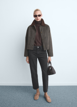 Прямые джинсы с посадкой на талии